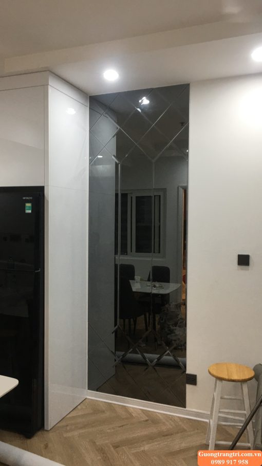 gương bỉ, gương bỉ màu đen, gương dán tường, gương trang trí