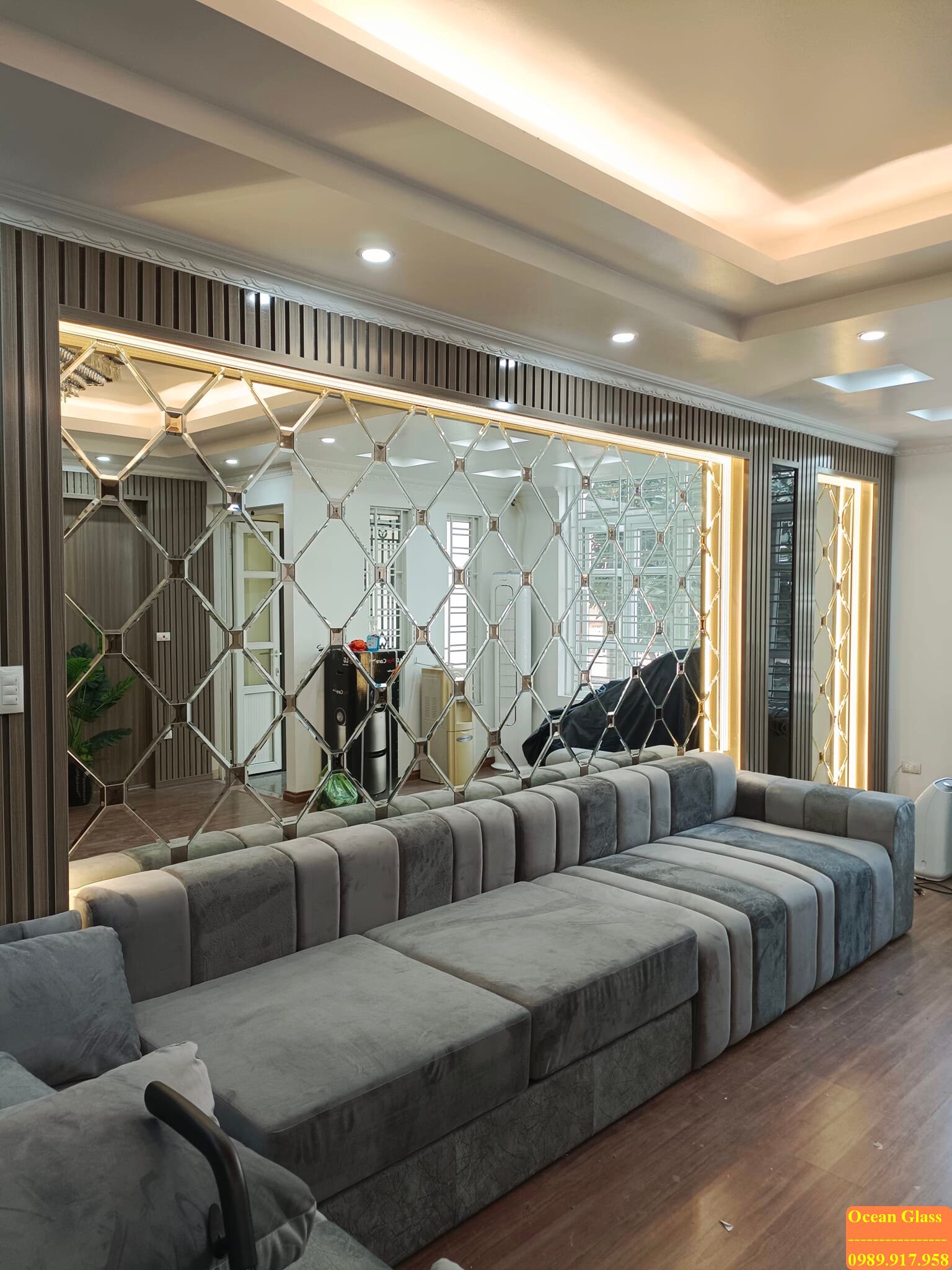 GƯƠNG GHÉP BỈ TRẮNG MẮT TRÀ, GƯƠNG GHÉP SAU SOFA, GƯƠNG TRANG TRÍ OCEN GLASS